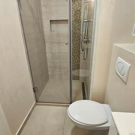 Yfb I 130M2 Designwohnung Mit 2 Baedern Gera Exterior foto