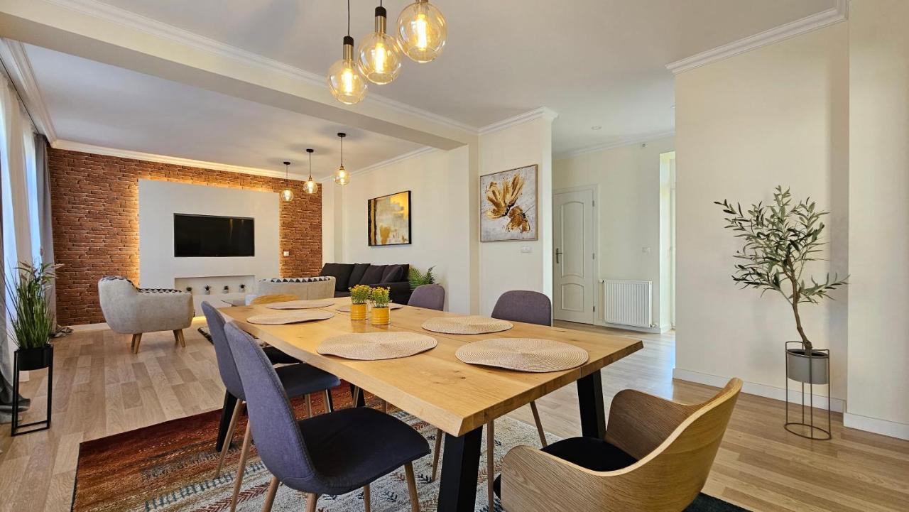 Yfb I 130m2 Designwohnung Mit 2 Baedern Apartment *