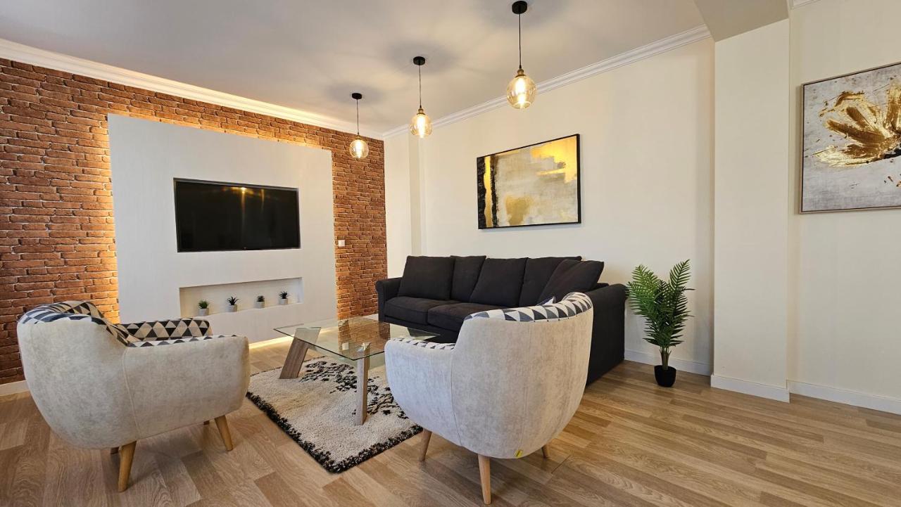 Yfb I 130m2 Designwohnung Mit 2 Baedern * Gera