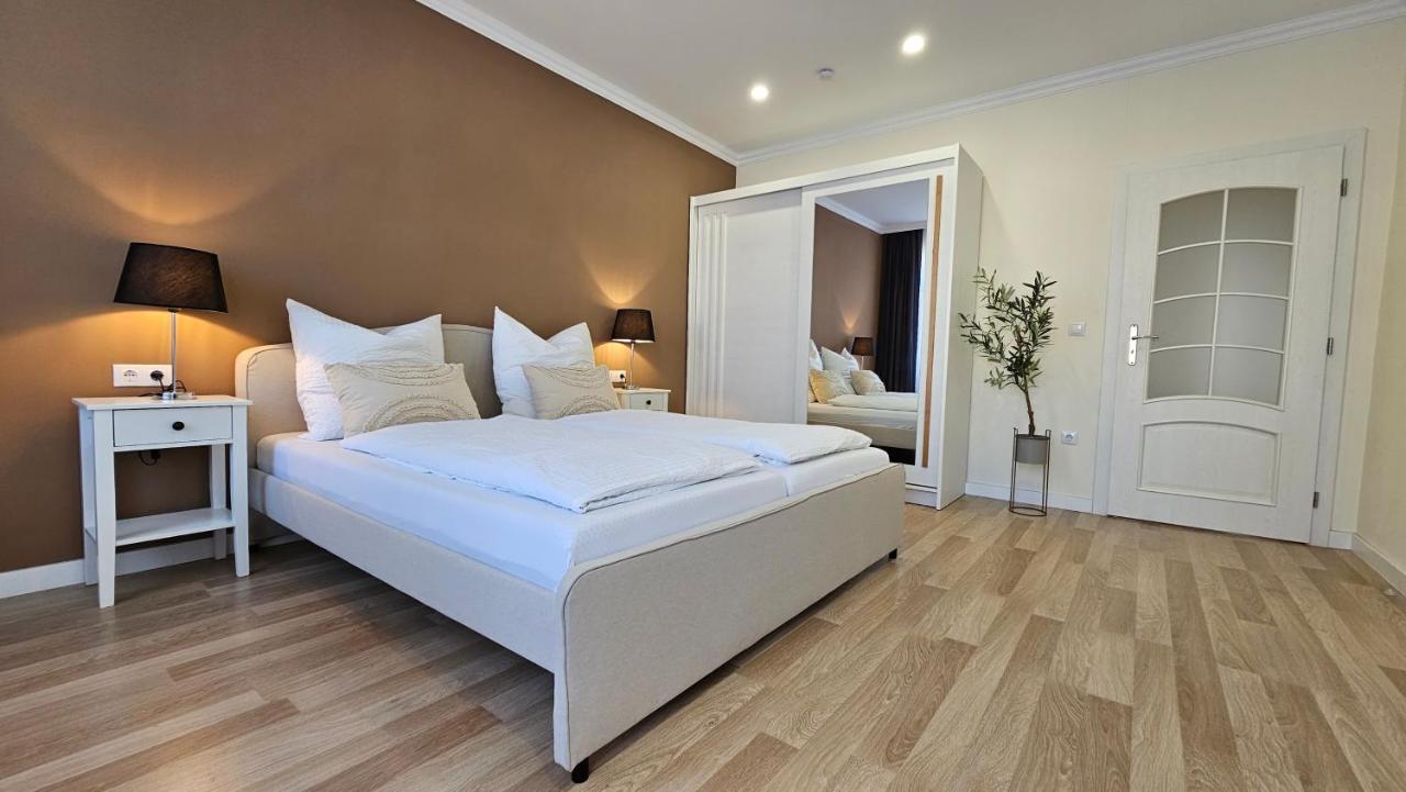 Yfb I 130m2 Designwohnung Mit 2 Baedern Gera